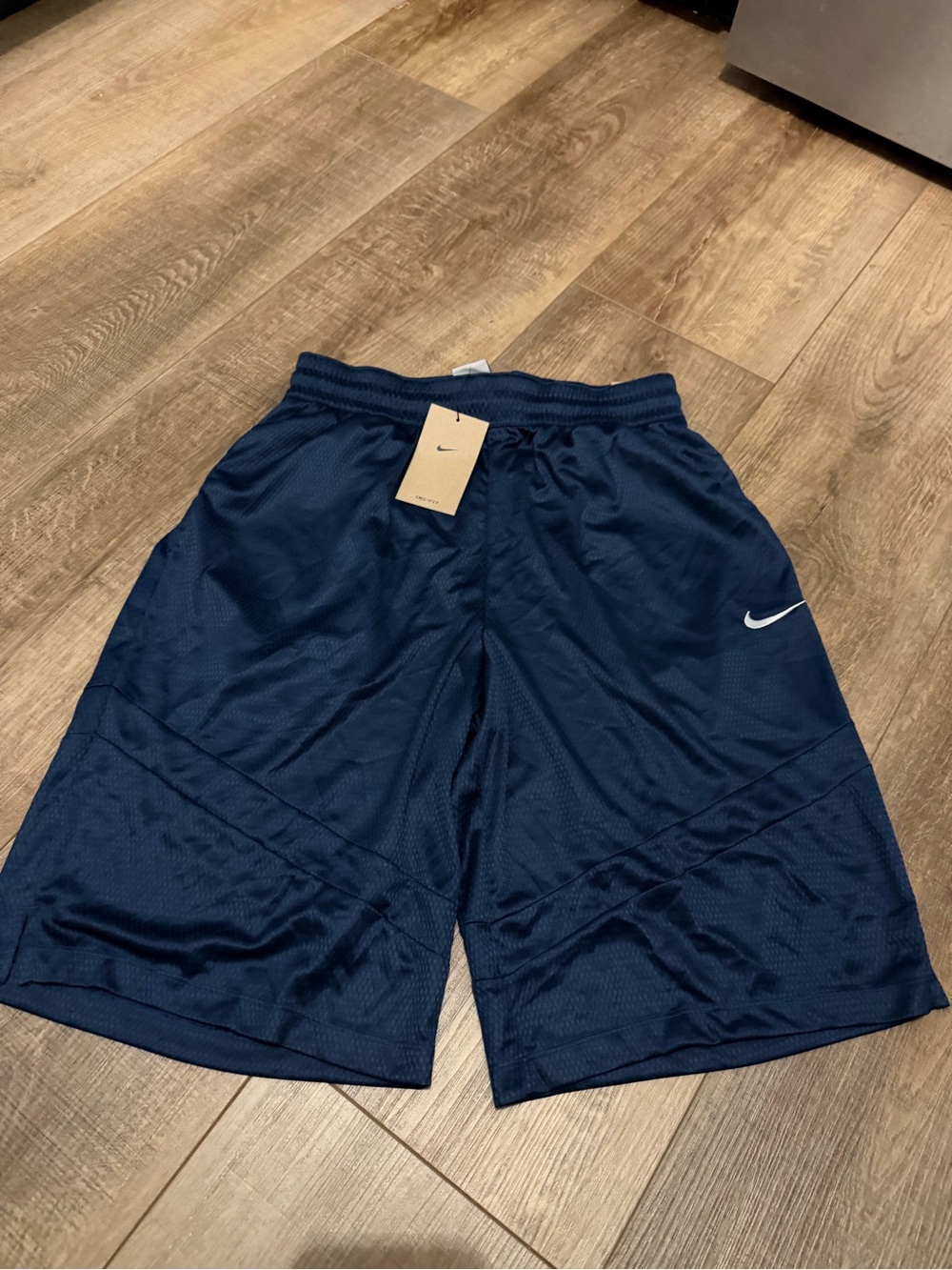 Nike men's below knee medium ' Navy Athletic Mesh Shorts